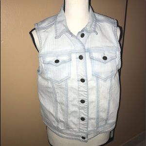 🦋🦋🦋 Rubbish Jacket , denim light blue. Junior (L)